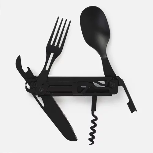 Tacâmuri multifuncționale